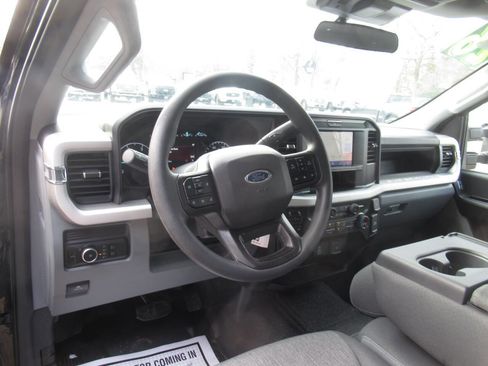 Used 2026 Ford F350 XL w/ XL Chrome Package image 22