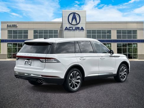 Used 2025 Lincoln Aviator Reserve w/ Illumination Package image 5