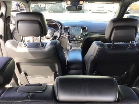 Used 2022 Jeep Grand Cherokee Limited image 43