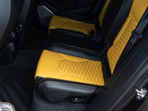 Used 2020 Lamborghini Urus image 23