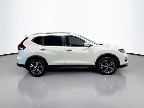 Used 2019 Nissan Rogue SV w/ Sun & Sound Touring Package AWD/4WD image 5