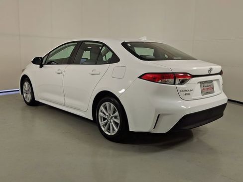 New 2026 Toyota Corolla LE w/ LE Premium Package FWD image 4