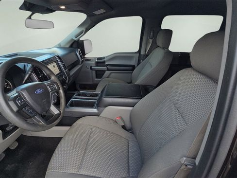 Used 2019 Ford F150 XLT image 24