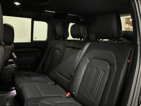 Used 2022 Land Rover Defender 110 X-Dynamic SE AWD/4WD image 48