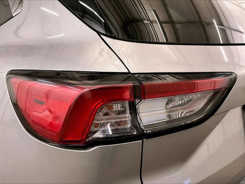 Certified 2020 Ford Escape SEL AWD/4WD image 28