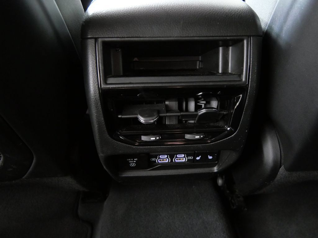 Used 2023 Jeep Grand Cherokee Limited AWD/4WD image 20