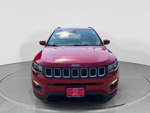 Used 2021 Jeep Compass Latitude AWD/4WD image 2