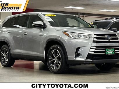 Certified 2019 Toyota Highlander LE