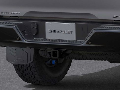 New 2026 Chevrolet Colorado ZR2 w/ Technology Package AWD/4WD image 14