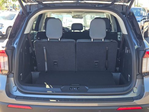 New 2025 Ford Explorer Active w/ Active Comfort Package image 4