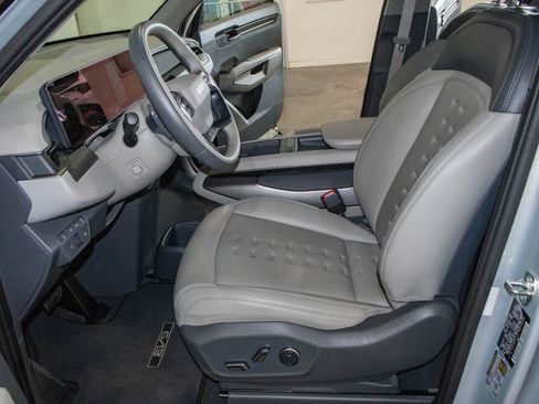 Used 2026 Kia EV9 Wind AWD/4WD image 8