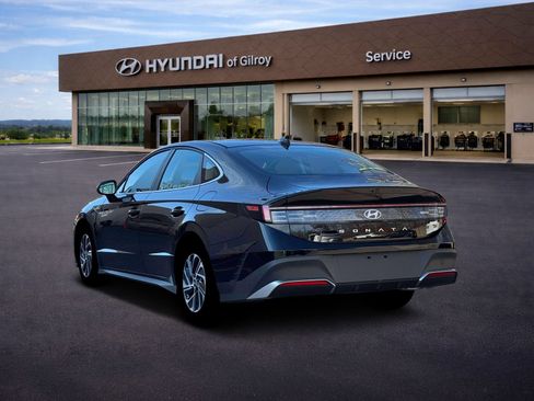 New 2026 Hyundai Sonata Blue FWD image 5