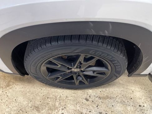 Certified 2024 Toyota Grand Highlander AWD Hybrid image 10