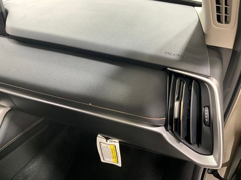 Used 2025 MAZDA CX-70 Plug-In Hybrid w/ Premium Pkg image 13