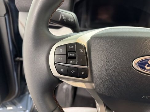 Used 2025 Ford Explorer Active image 16