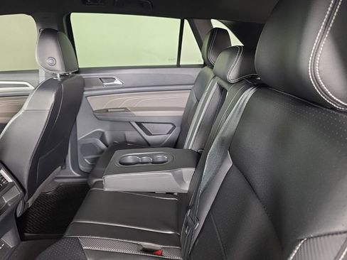 Used 2022 Volkswagen Atlas Cross Sport SEL R-Line w/ Cross Sport MDO Package image 31