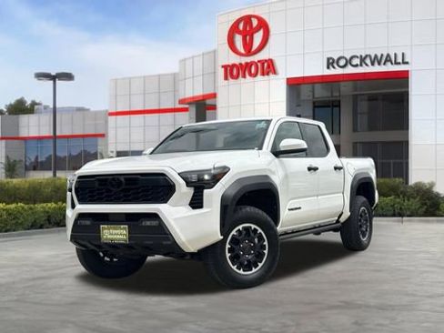 Used 2024 Toyota Tacoma TRD Off-Road AWD/4WD image 1