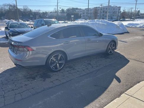 Used 2025 Honda Accord Sport image 20