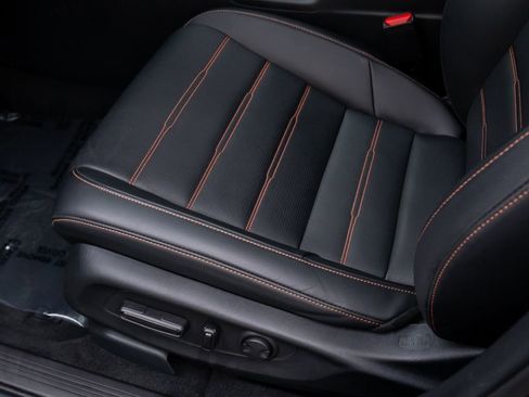 Used 2025 Honda CR-V Sport-L image 17