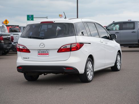 Used 2014 MAZDA MAZDA5 Sport FWD image 3