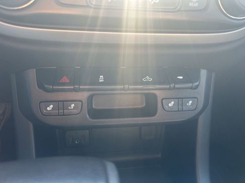Used 2020 Chevrolet Colorado LT w/ Luxury Package AWD/4WD image 10