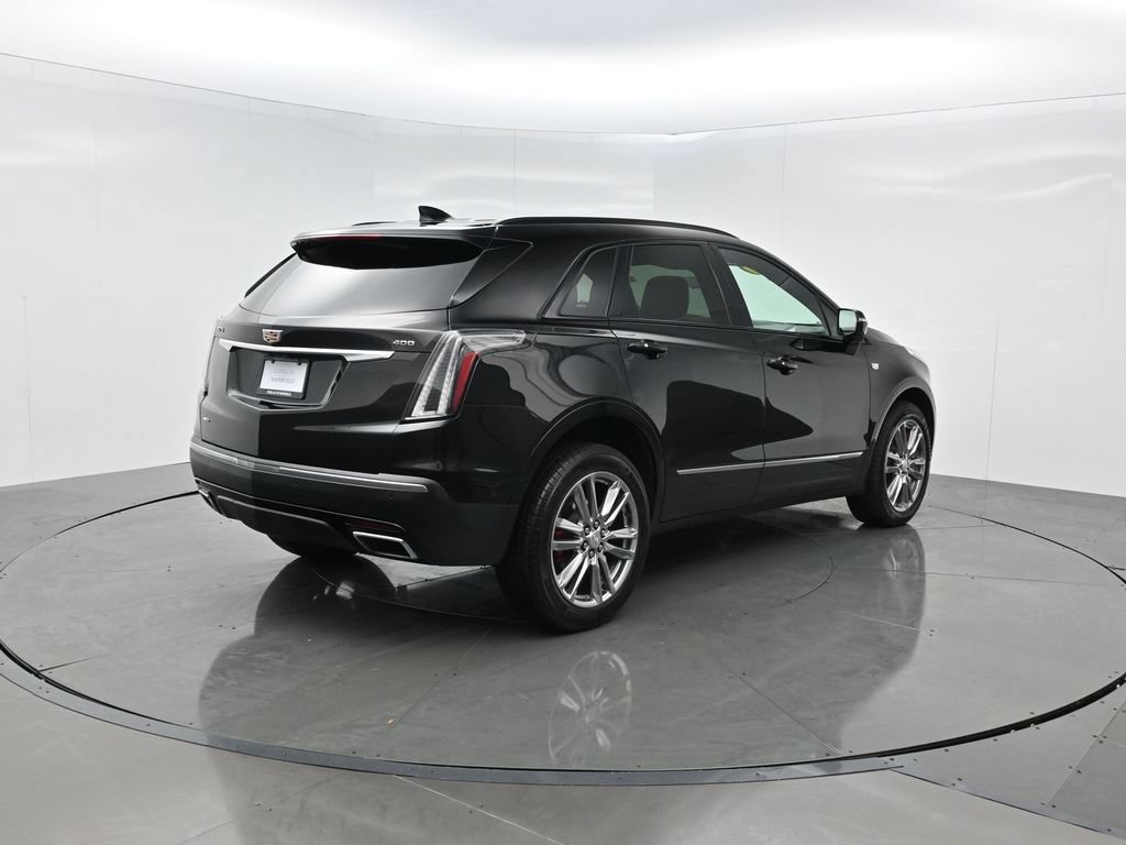 Used 2026 Cadillac XT5 Sportv w/ LPO, Floor Liner Package AWD/4WD image 6