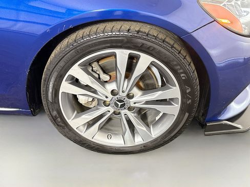 Used 2019 Mercedes-Benz C 300 Sedan image 31