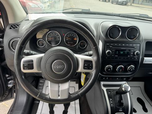 Used 2015 Jeep Compass High Altitude AWD/4WD image 8