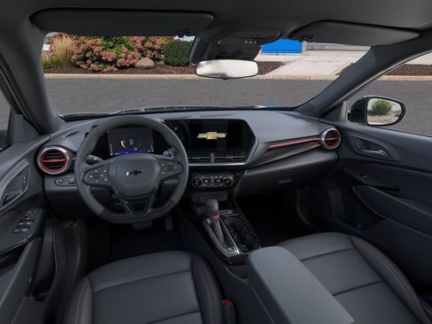 New 2026 Chevrolet Trax RS w/ Driver Confidence Package FWD image 15