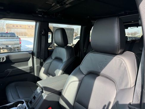 New 2026 Ford Bronco Badlands AWD/4WD image 3