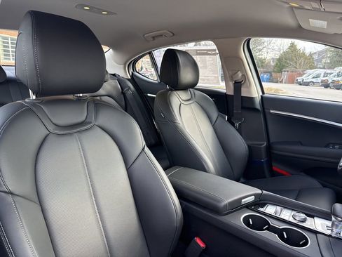 New 2026 Genesis G70 2.5T RWD image 35