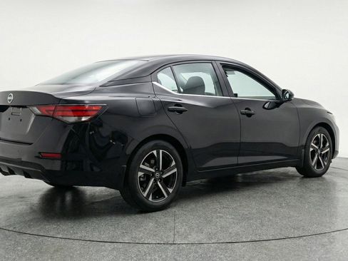 Used 2025 Nissan Sentra SV FWD image 9