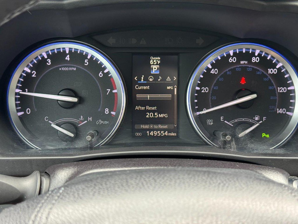 Used 2016 Toyota Highlander Limited AWD/4WD image 30