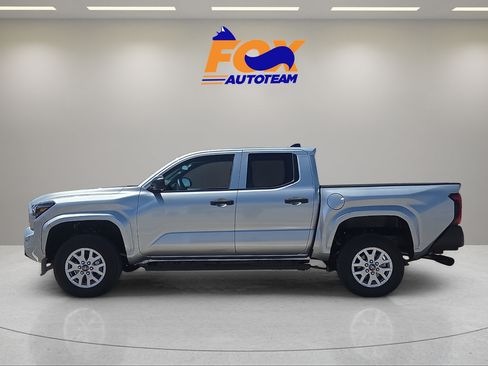 New 2026 Toyota Tacoma SR AWD/4WD image 2