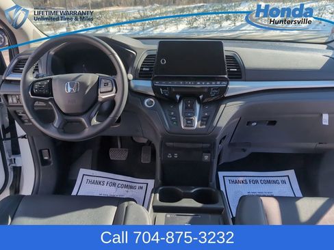 Certified 2025 Honda Odyssey EX-L image 18