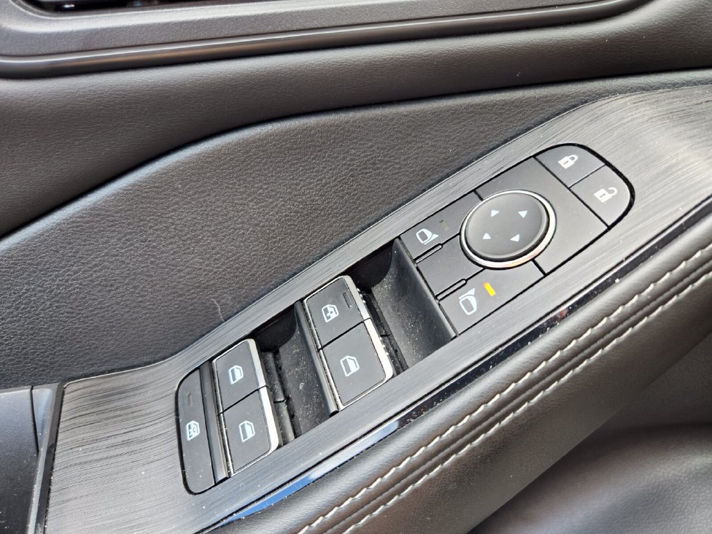 Certified 2023 Nissan Rogue SL w/ SL Premium Package AWD/4WD image 39