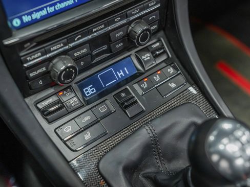 Used 2016 Porsche Boxster Spyder image 26