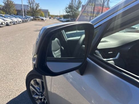 New 2025 Toyota RAV4 Limited image 17