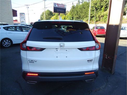 Used 2025 Honda CR-V Sport Touring image 8