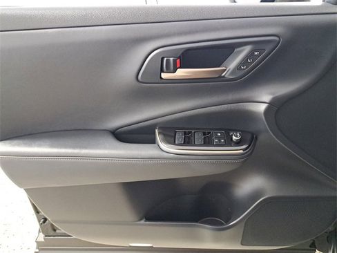 Used 2024 Toyota Crown Limited image 22