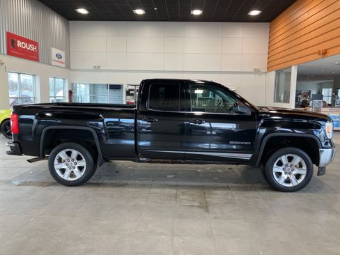 Used 2015 GMC Sierra 1500 SLE w/ SLE Value Package image 4