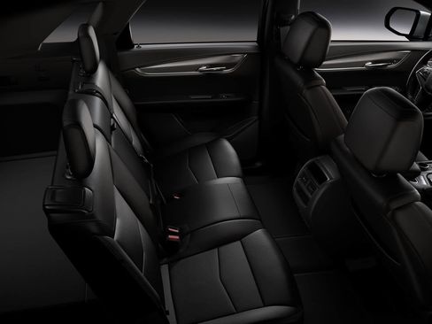 New 2026 Cadillac XT5 Luxury image 35