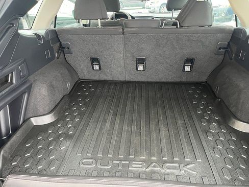 Used 2021 Subaru Outback image 17