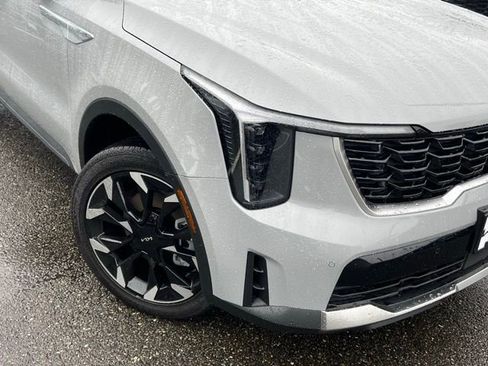 New 2025 Kia Sorento EX w/ Panoramic Sunroof Package image 2