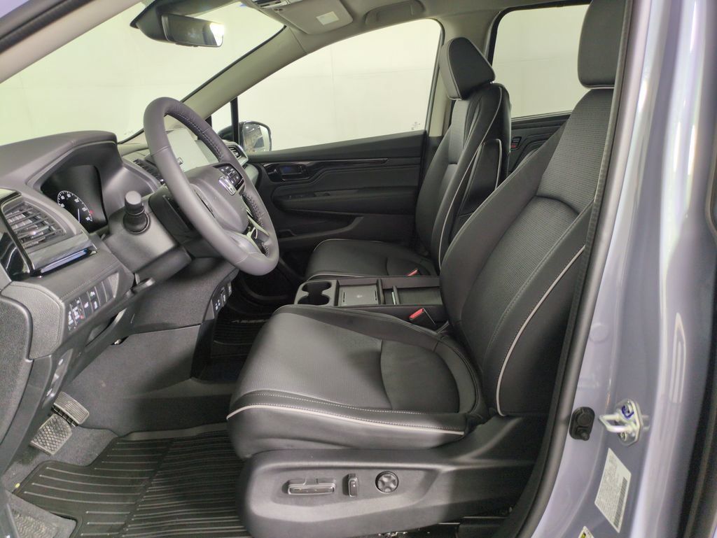 New 2026 Honda Odyssey Elite image 9