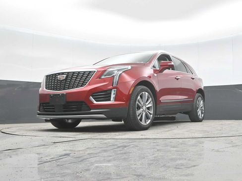 Used 2024 Cadillac XT5 Premium Luxury w/ Technology Package AWD/4WD image 26