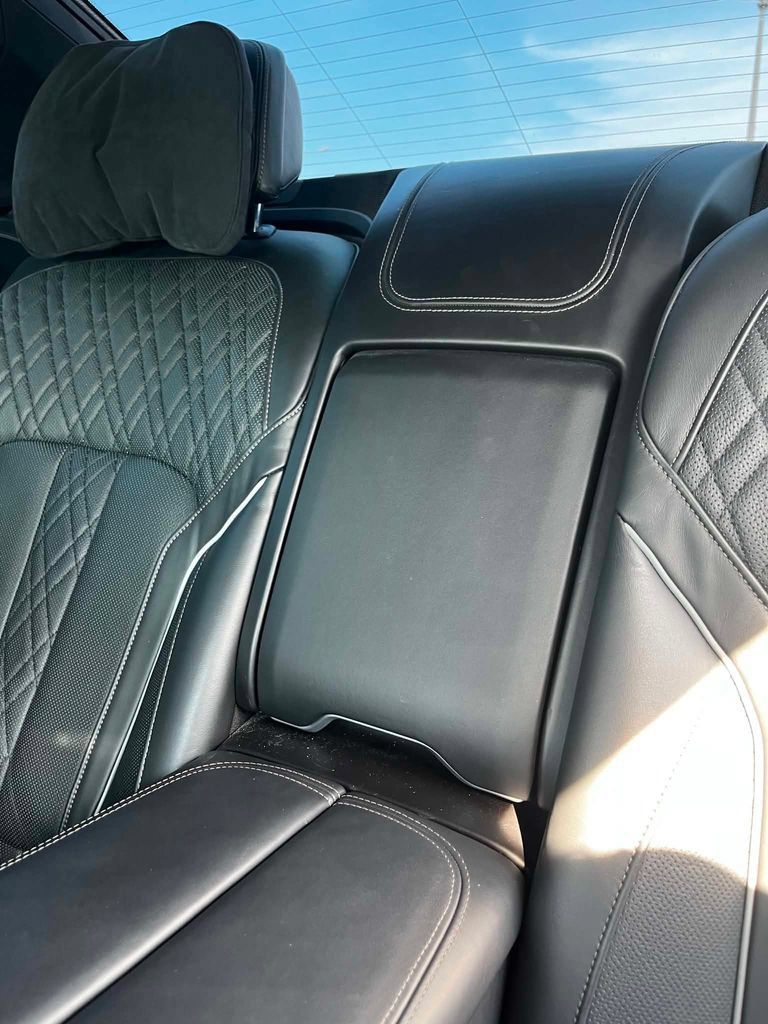 Used 2018 BMW 750i xDrive AWD/4WD image 28
