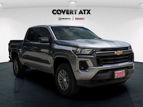 Used 2023 Chevrolet Colorado LT w/ LT Convenience Package II AWD/4WD image 9