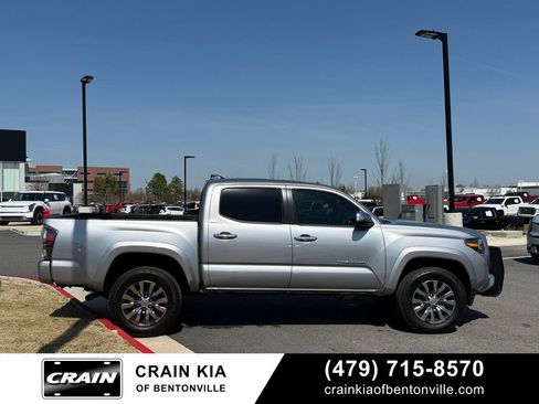 Used 2021 Toyota Tacoma Limited image 9