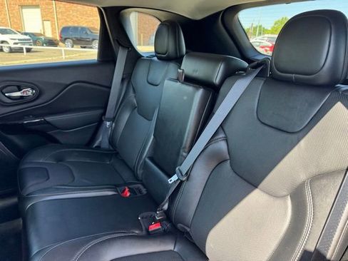 Used 2023 Jeep Cherokee Altitude Lux AWD/4WD image 10